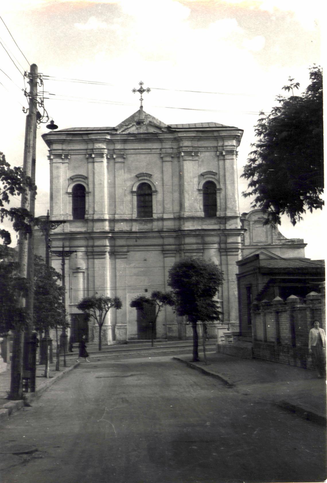 Історичний факт: собор у центрі Вінниці кілька десятиліть стояв без золотих бань (Фото)